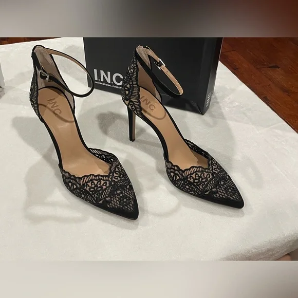 INC Kinlee Black Lace Pointed Stilettos Sz 10.5 BNWB - Picture 8 of 9